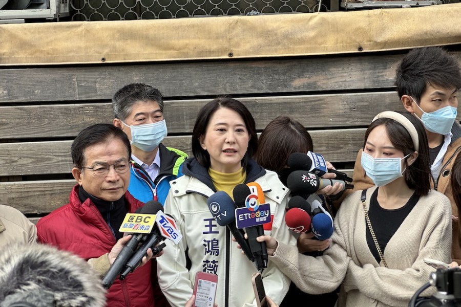 質疑王鴻薇政治獻金 無法證明帳號就是發文者不起訴 212 質疑王鴻薇政治獻金 無法證明帳號就是發文者不起訴 211