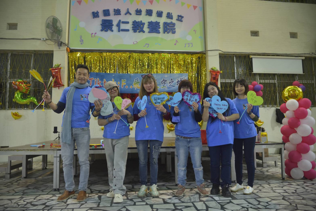 由左至右（飛翔）、kiki、開心、甜心、小星星、角角。