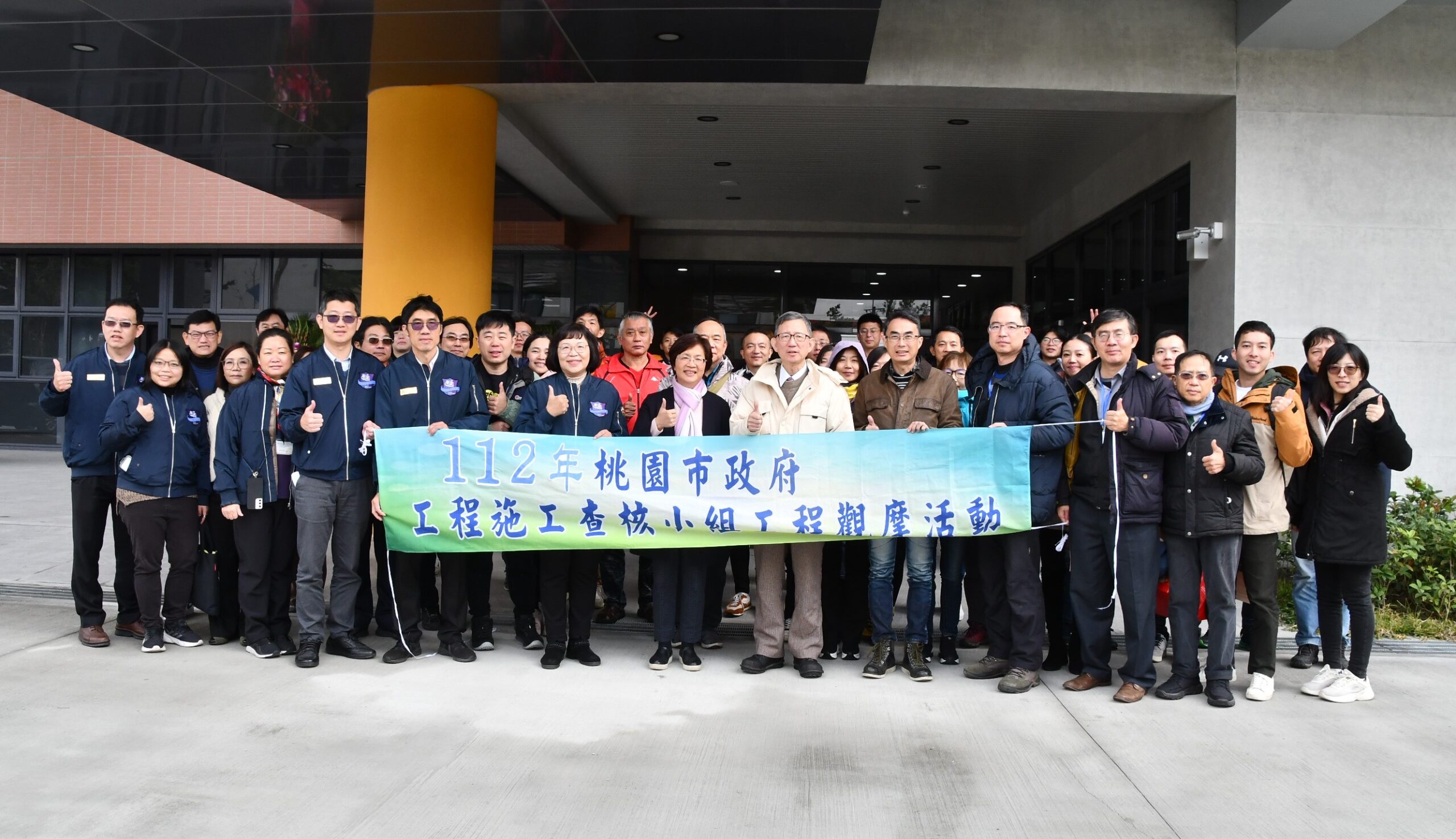 ▲桃園市政府代表團特地來到彰化，參訪位於員林市的長照社福大樓，對於推動高品質、高效率的優質公共工程作經驗交流。（記者張溎壕攝）