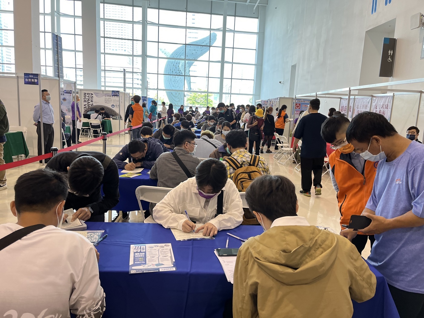 高雄市勞工局力促就業 112年失業率六都最低 高雄市勞工局力促就業 112年失業率六都最低