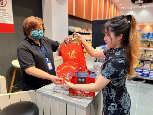 海外中國春節氛圍濃厚,中國梅酒被全球華人加入年貨購物車