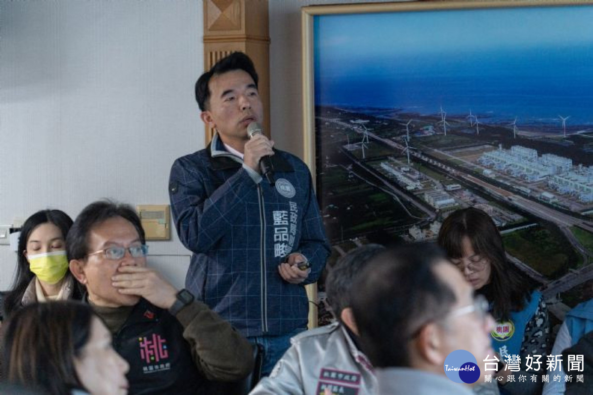 民政局副局長進行簡報說明。<br /><br />