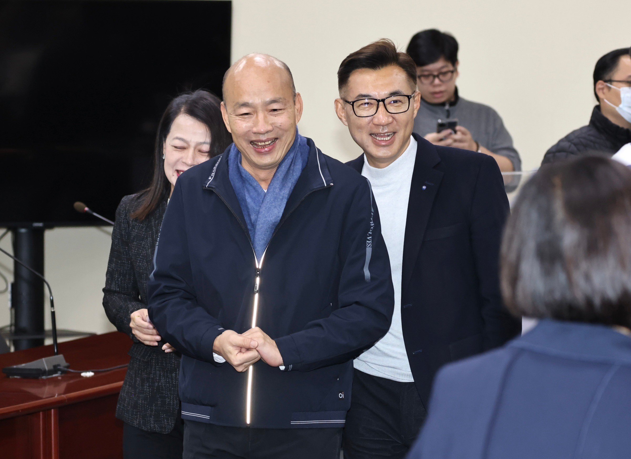 國民黨不分區立委當選人韓國瑜及立委江啟臣化表國民黨參選立院正副龍頭。資料照片/林啟弘攝
