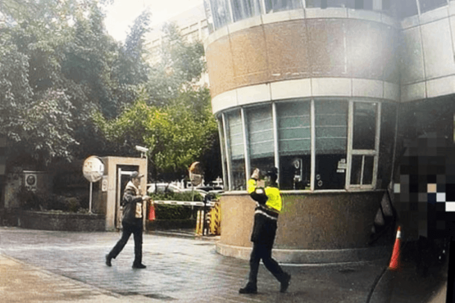 內湖警飛車不是抓歹徒 暖心載忘帶准考證糊塗考生取證應考 202 照片來源:台北市政府警察局內湖分局