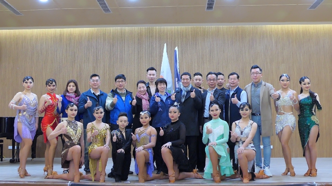 嘉義愛舞拉丁舞團 將代表台灣 愛心人士提供全數機票費 送小朋友出國比賽!
