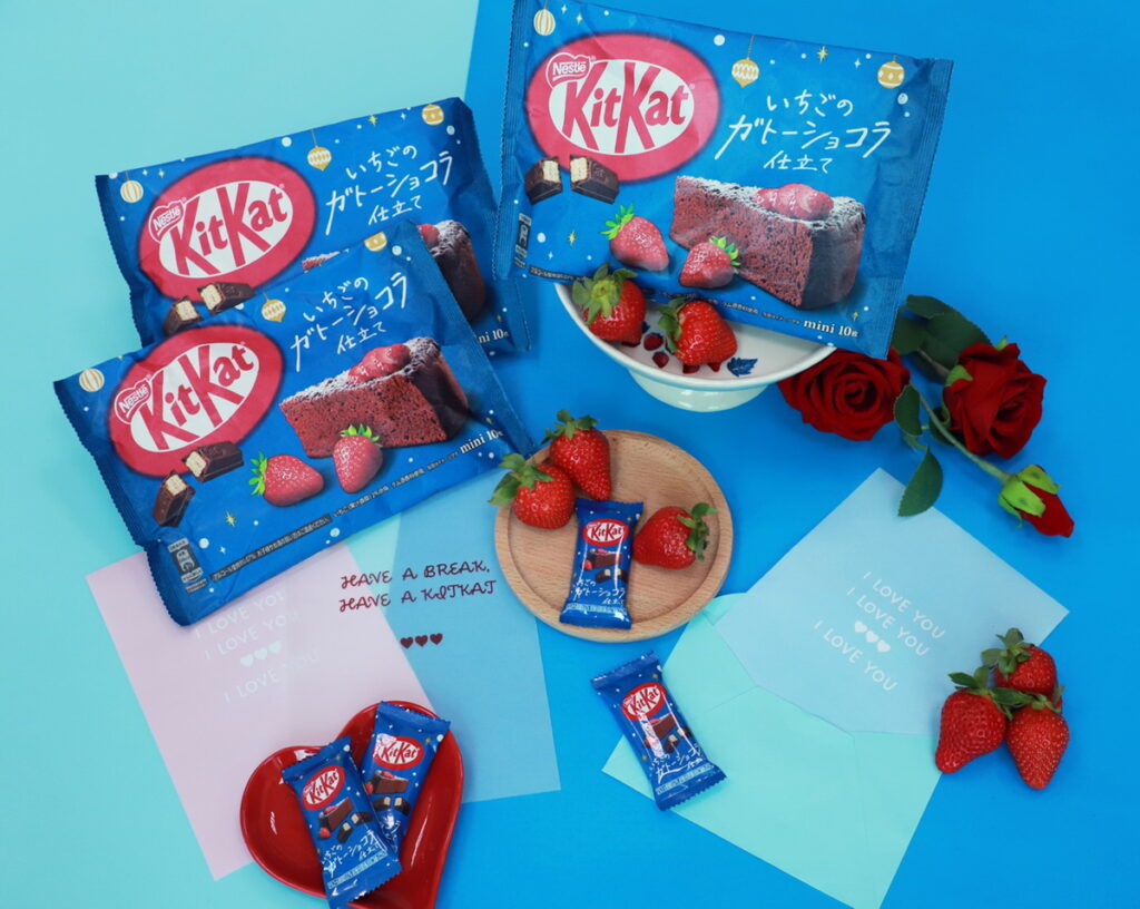 草莓控注意!日本季節限定口味「KitKat草莓可可布朗尼」直送來台,酸甜濃郁的層次口感,搶攻破億甜蜜商機