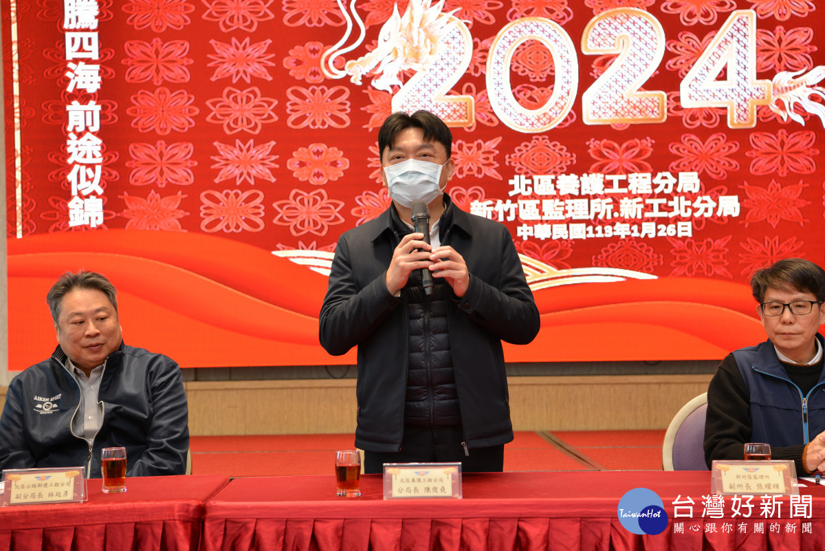 北區養護工程分局陳俊堯分局長表示，建議在國道1號、3號車多時可選擇台61線做為替代路線。
