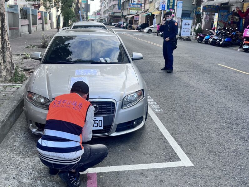 高雄區監理所透過「註銷號牌定位即時通報」系統　扣牌告發註銷車輛
