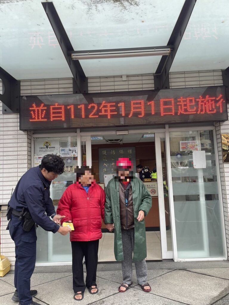 林男至派出所後不斷向警方道謝