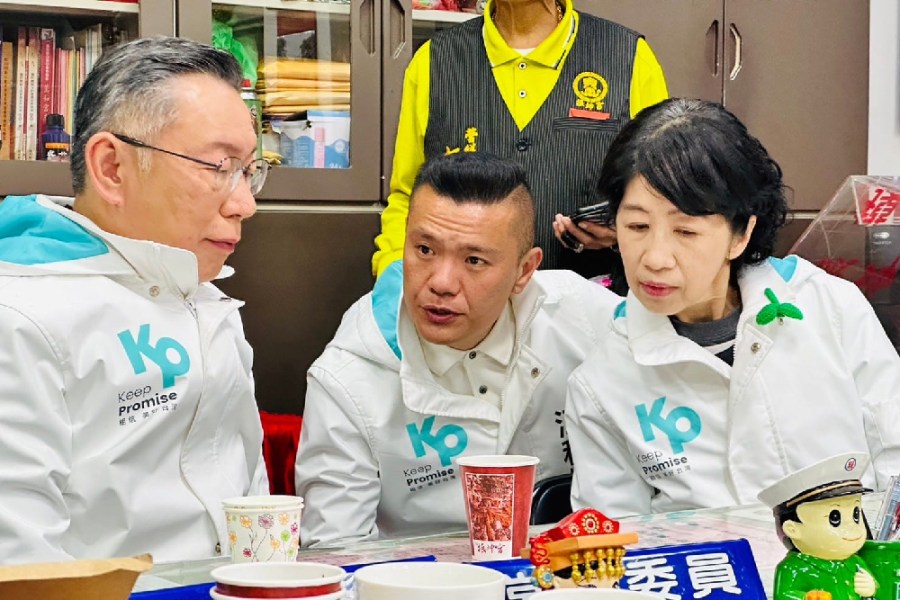 民眾黨立院龍頭團進團出 江和樹:黨中央考慮綠白合 224 民眾黨立院龍頭團進團出 江和樹:黨中央考慮綠白合 223