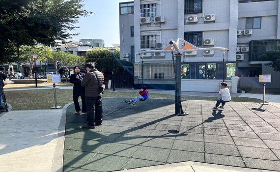 公園遊具兼具安全與樂趣 中市建設局籲正確使用
