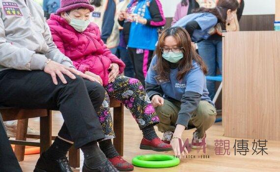 AI機器人進駐桃園龜山長照機構 辨識長者早期失智及設計肌力運動