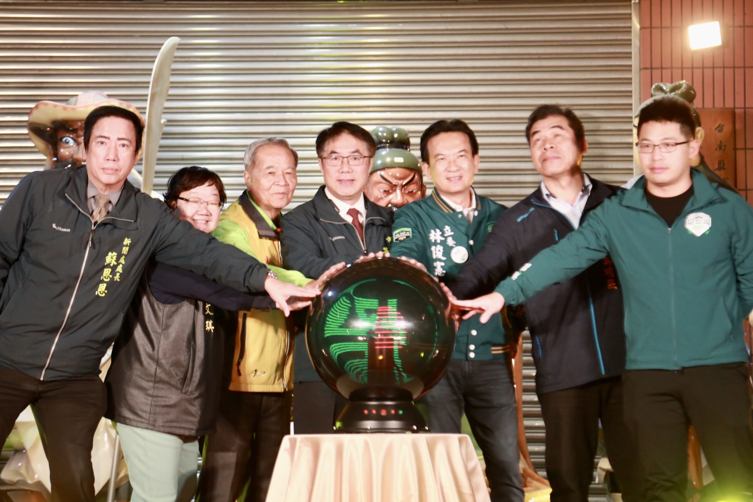 龍躍武廟花燈啟燈儀式 黃偉哲祈求市民平安順利國泰民安