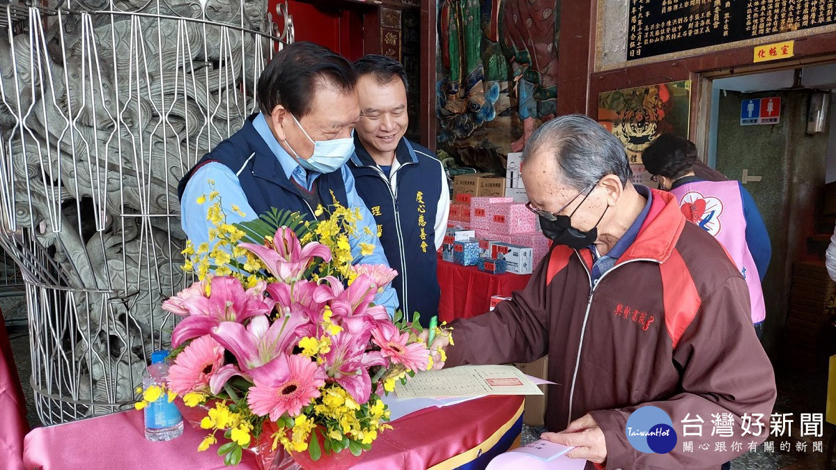 員林市衡文宮開辦愛心食堂已送出萬份愛心餐 熱血義工臉上始終掛著笑容
