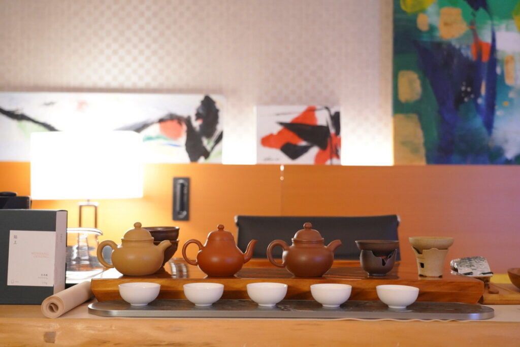 ORIGIN藝術房展出【陳腐老紫泥】及【趙庄大紅袍】2個受歡迎的茶壺系列。(圖片來源/ORIGIN)