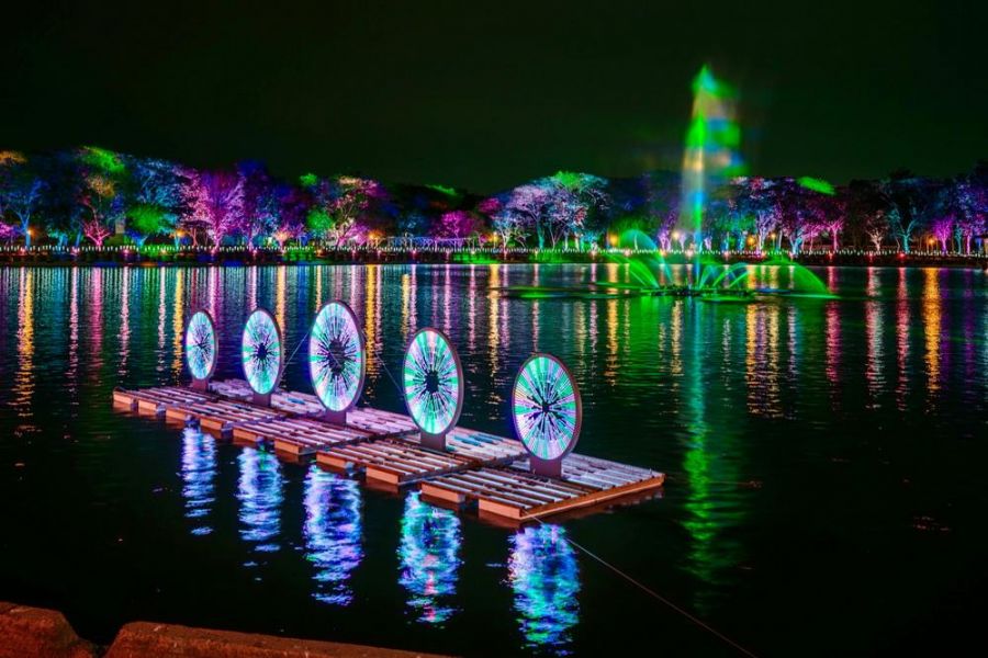 台南首屆「新營波光節」登場 黃偉哲邀全國民眾來賞燈
