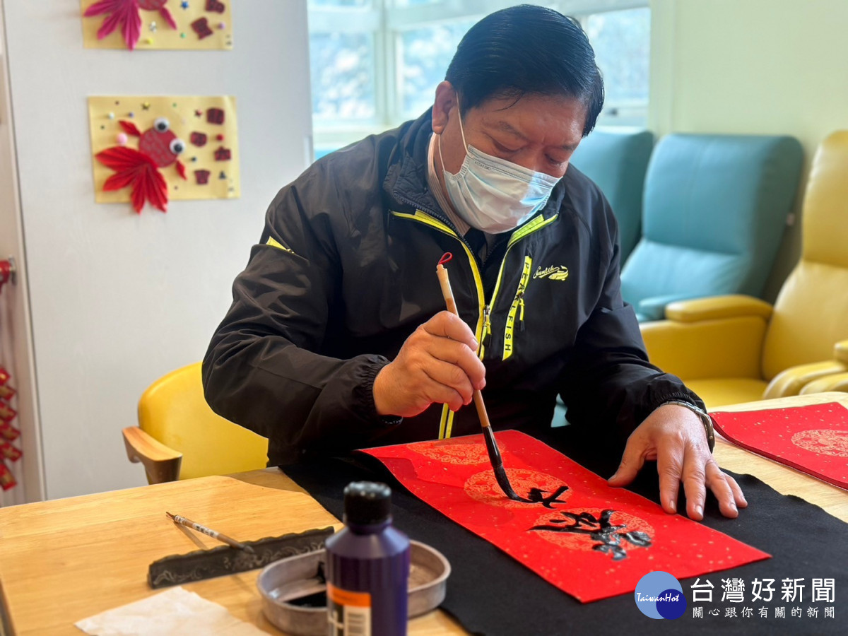 福興秀和苑日間照顧中心暖心迎新年活動,喜氣洋洋年味十足。圖/記者鄧富珍翻攝