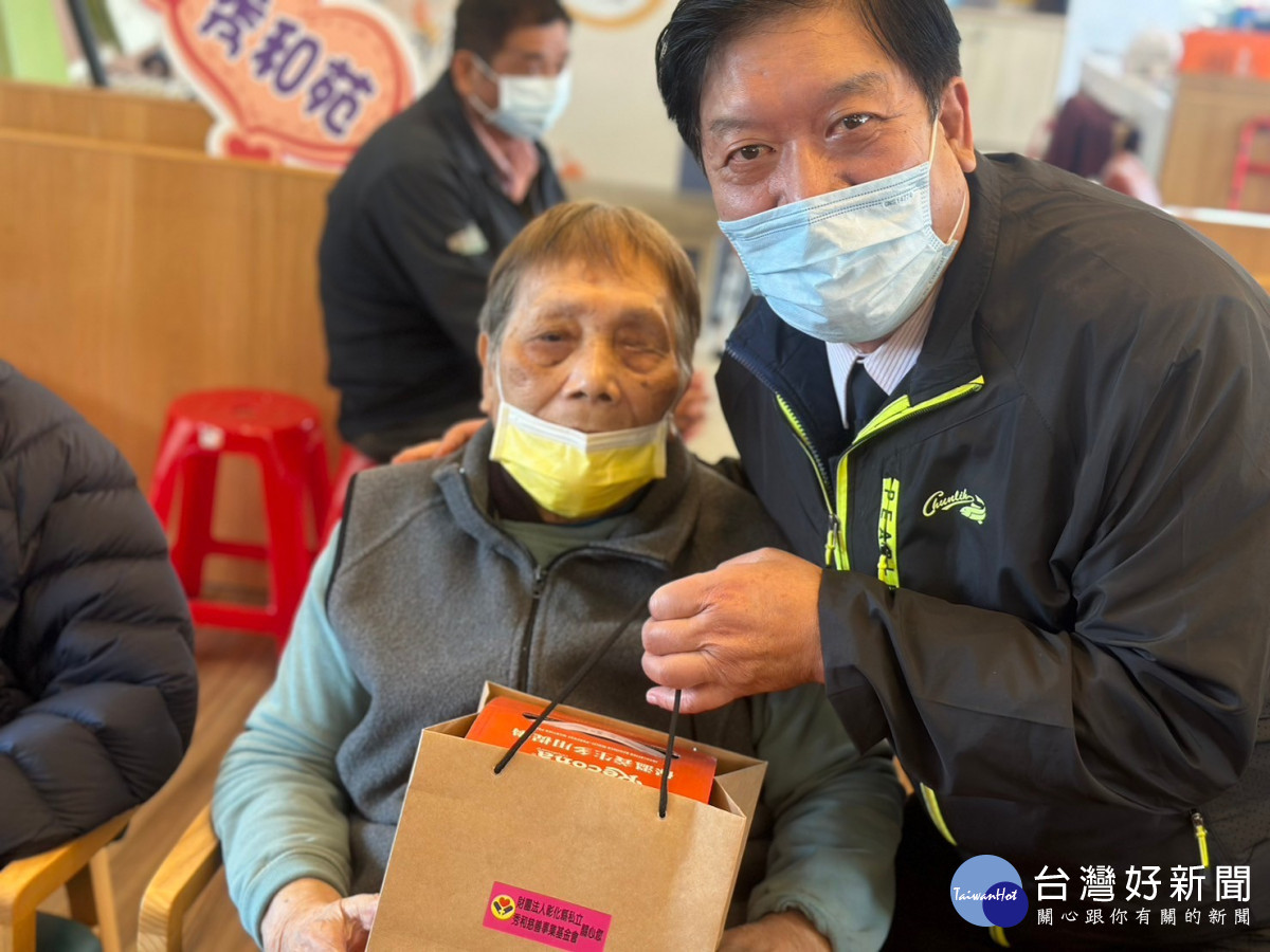 福興秀和苑日間照顧中心暖心迎新年活動,喜氣洋洋年味十足。圖/記者鄧富珍翻攝
