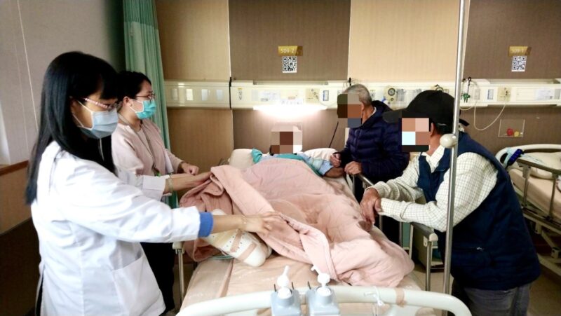 助失聯30年兄弟團聚 長照服務竟衍伸「超級尋人任務」