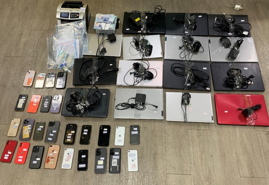搜索詐欺洗錢集團逮10人 敲門交款116萬元28歲男嘆自投羅網 272 cnews204240130a04