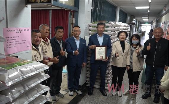 （有影片）／武德宮及善心人士贈千公斤白米　冬令救濟「龍」來溫暖過寒冬
