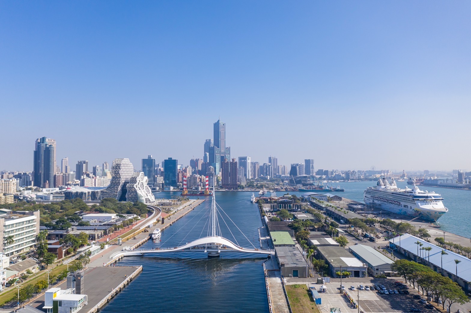 ▲「港快跑鴨!」水域摸彩活動2月24日將於大港橋旁水域盛大舉行，邀請民眾前往觀賽「獎落誰鴨」。(記者 吳月惠 翻攝)