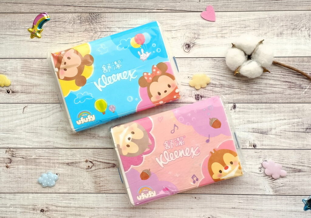 全新「舒潔X迪士尼Ufufy」限定隨身紙品系列,帶著圓滾滾又軟綿綿的大人氣經典角色在春天粉嫩出遊吧!