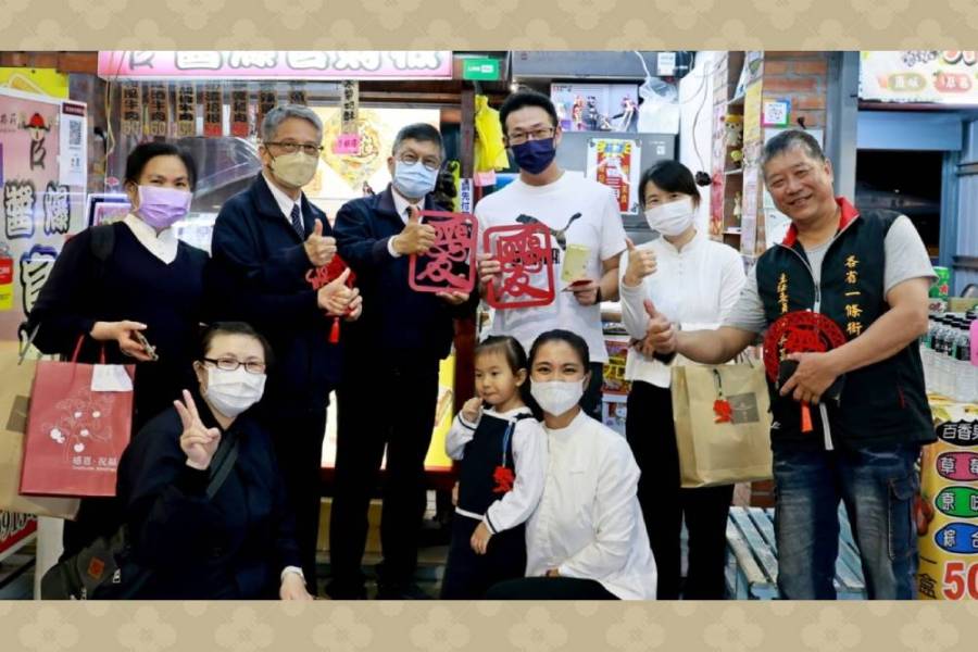 花蓮慈濟愛心商店行善竹筒遭竊 但「愛」還在 240 花蓮慈濟愛心商店行善竹筒遭竊 但「愛」還在 239