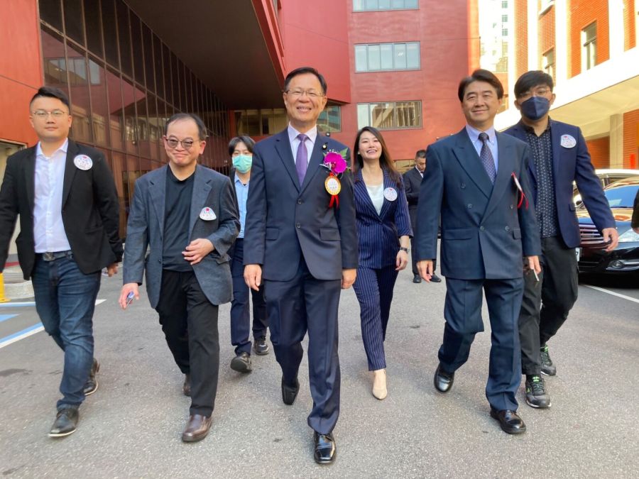 「資深新人」保密角逐副院長 張啟楷曝原因:走自己的路 240 「資深新人」保密角逐副院長 張啟楷曝原因:走自己的路 239