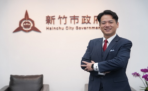 副市長懸缺4個月      前立委邱臣遠出任新竹市副市長