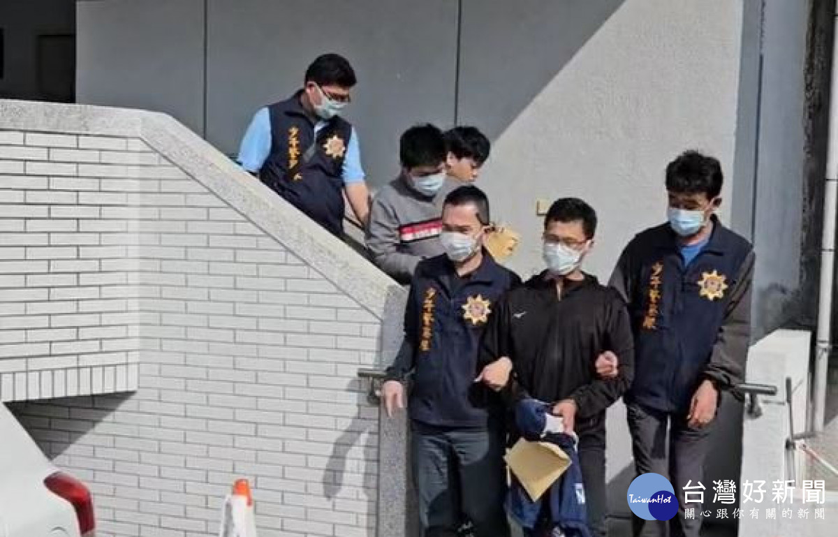春安首日，嘉義縣少年隊查獲毒品分裝工廠，逮捕涉案兩嫌／陳致愷翻攝