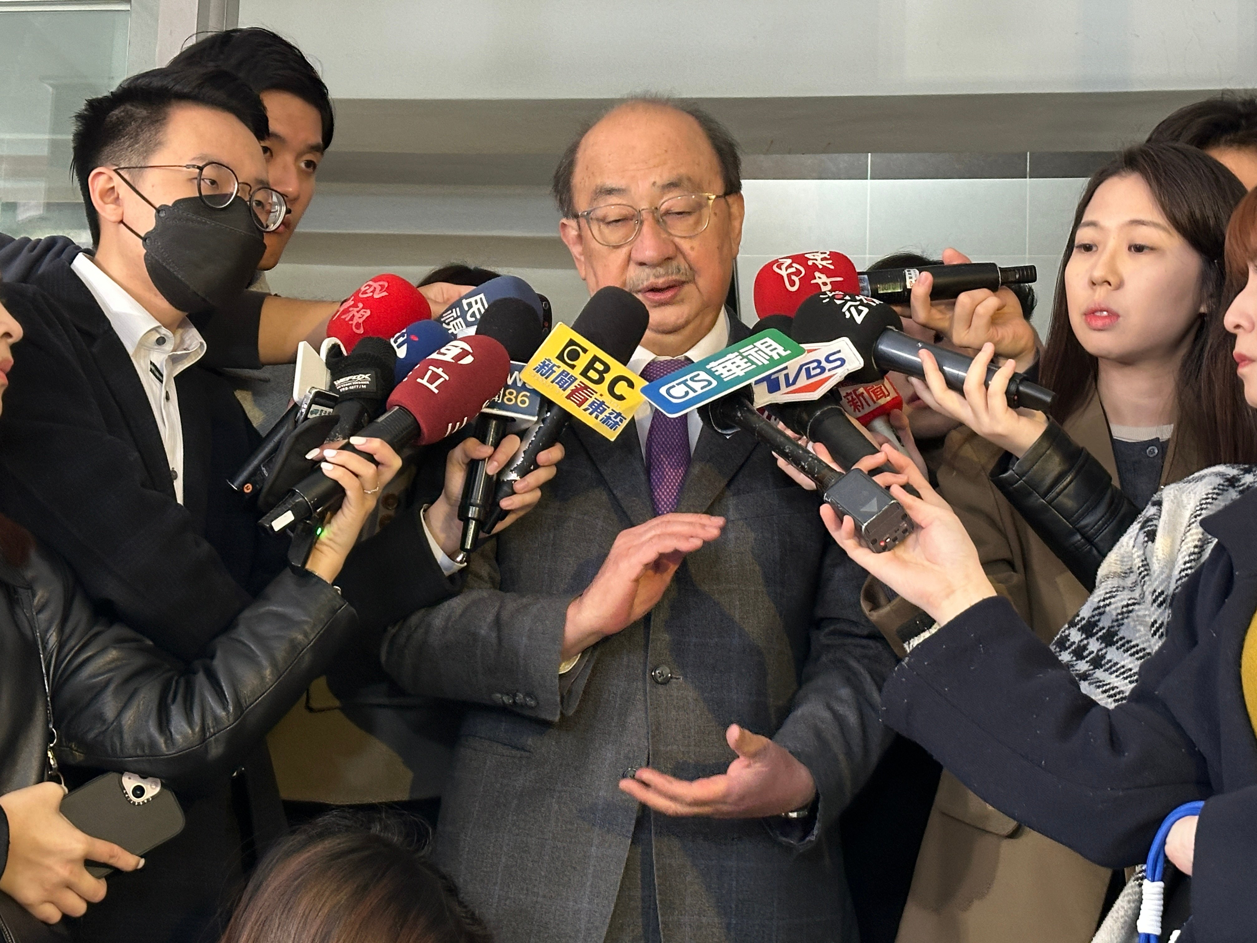 民進黨團總召柯建銘1日深夜在社群發文指出,他認為綠營有守住底線、堅持立場。資料照片/林啟弘攝