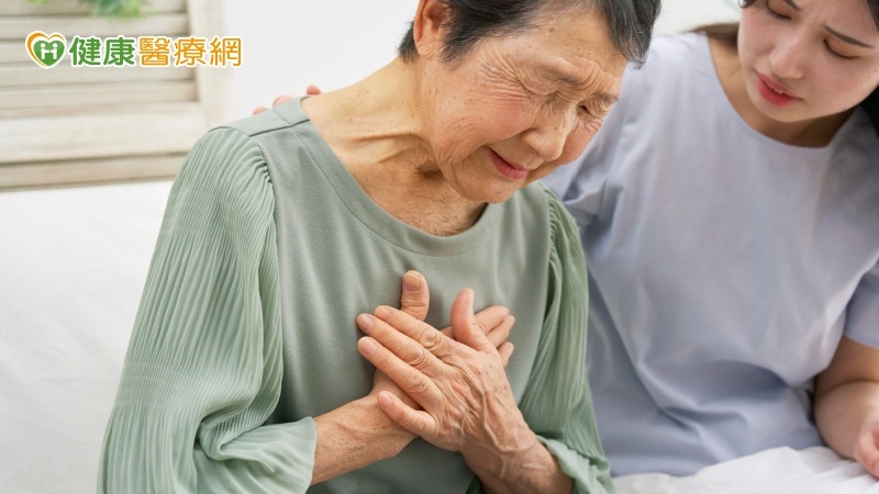 老婦乾燥症30年,反覆咳嗽不止 中醫體質辨證改善