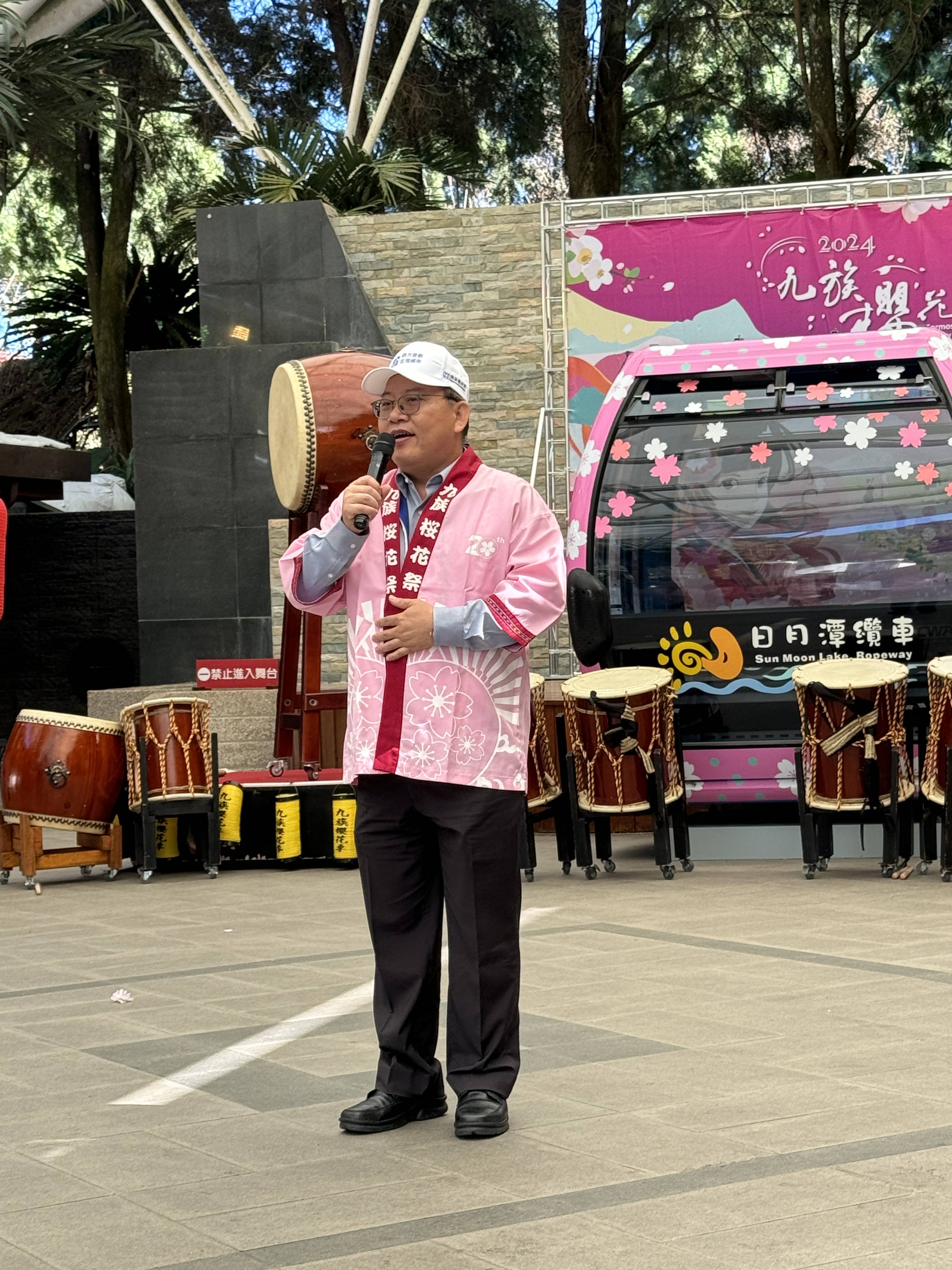 全台最大九族櫻花祭開跑　 全新櫻花水晶纜車最有看頭