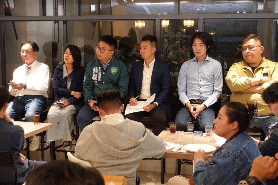 民進黨立院龍頭拱手讓人 中彰綠營基層持續瀰漫焦慮感 216 民進黨立院龍頭拱手讓人 中彰綠營基層持續瀰漫焦慮感 215