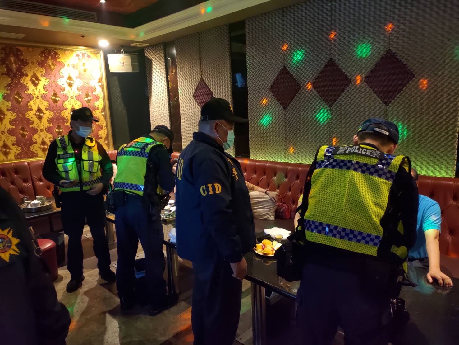 左營警擴大臨檢拚治安 重要節日保平安