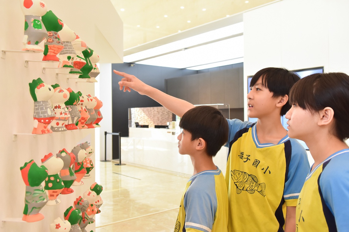漾新聞|高美館學學文創《感動龍 高美特展》南台灣40校上千學生集體創作