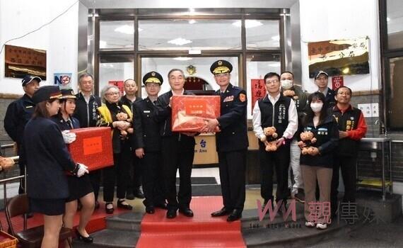 新年龍平安!中市府副市長黃國榮慰問警察辛勞 期勉共同守護