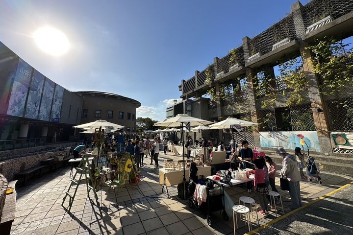 新北客家文化園區舉辦豐富新春活動與遊客一起開春。 圖:新北市政府客家事務局/提供