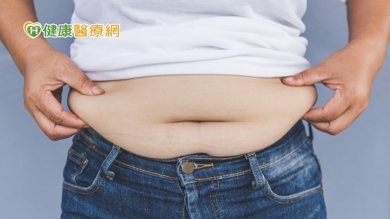 爽吃零食當心年後褲子穿不下! 營養師傳授低卡攻略