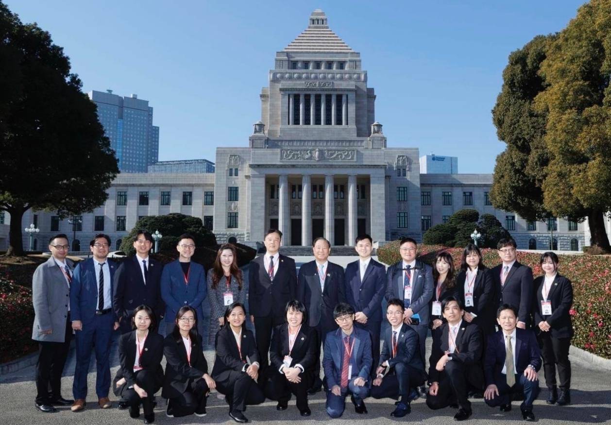 ▲救國團串聯全台跨黨派6位青年藍綠白議員，赴日本與前首相、參眾議員、市長等交流。（圖／記者陳彥霖翻攝）