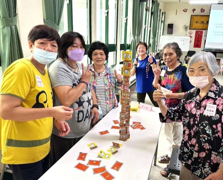 歡迎熱情民眾加入新竹縣快樂志工的行列。(圖/新竹縣家庭教育中心提供)