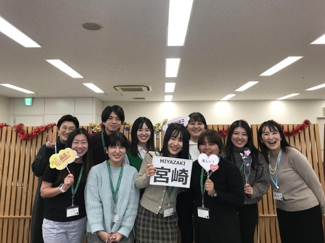*宮崎市內學生社群交流會合照