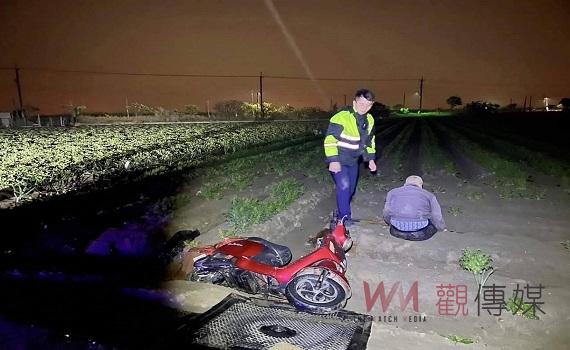 7旬老翁跌落農田險失温 臺西巡警即刻救援