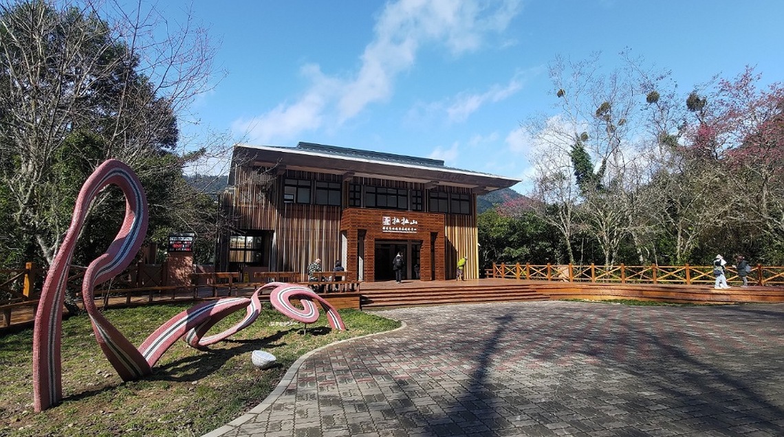 拉拉山國家森林遊樂區公共藝術裝置「與森林共舞」嶄新亮相