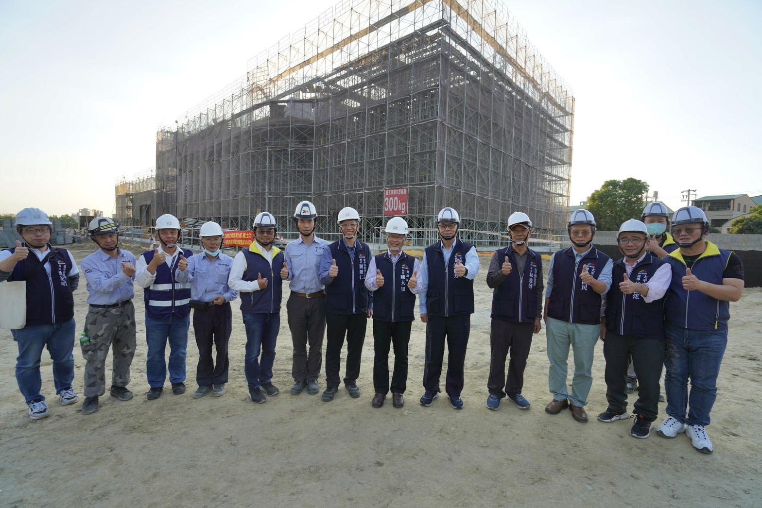 結合地景意象打造太平新地標 中市建設局長視察聯合行政中心工程