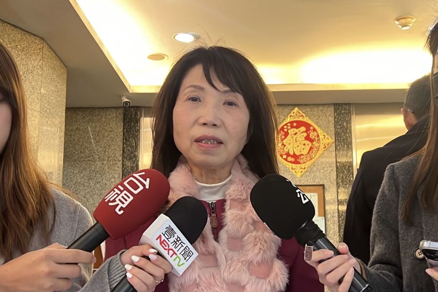 【有影】陳昭姿蓋票失誤 民眾黨懲處出爐:中央委員停權兩個月 236 【有影】陳昭姿蓋票失誤 民眾黨懲處出爐:中央委員停權兩個月 235