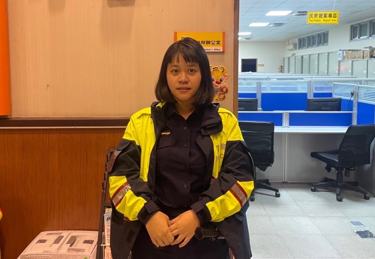安樂派出所警員董欣婕。(記者宋紹誠翻攝)