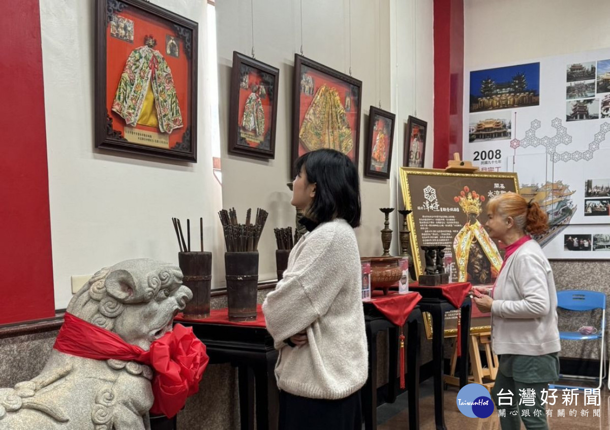 潭水亭二樓文教館春節期間不打烊,開放信眾參觀。