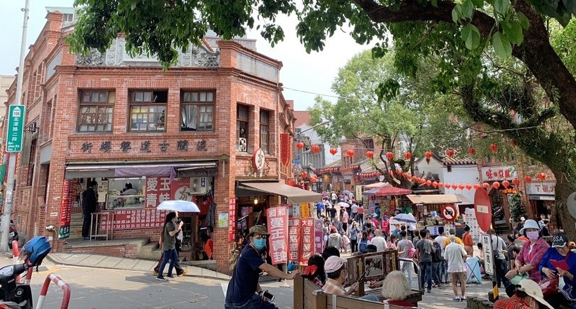 新北商圈不打烊 熱鬧走春迎龍年 福氣龍總來